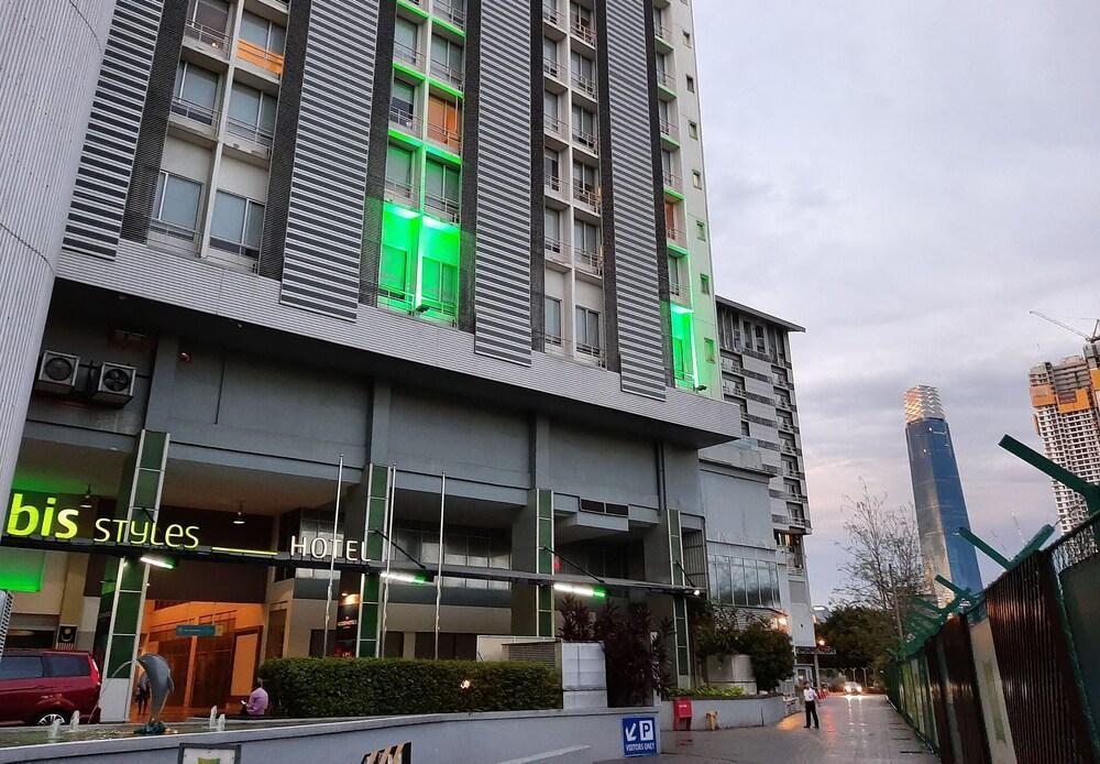 Ibis Styles Kuala Lumpur Fraser Business Park Esterno foto